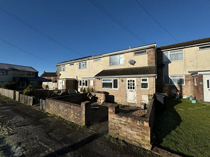 3 Bedroom Terraced House To Rent In Maple Close, Shaftesbury - Long Term Available, SP7