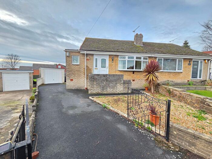 2 Bedroom Semi-Detached Bungalow For Sale In Flax Lea, Worsbrough, S70