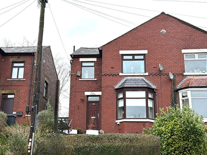 3 Bedroom Semi-Detached House For Sale In High Barn Road, Royton, Oldham, OL2