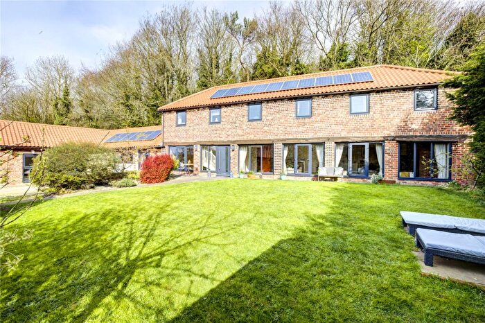 4 Bedroom Barn Conversion For Sale In East House Farm, Coxhoe, Durham, DH6