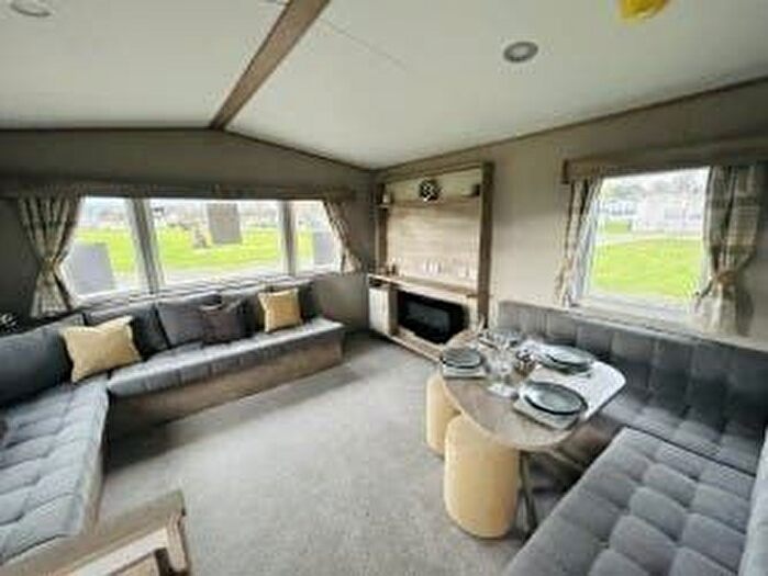 2 Bedroom Park Home For Sale In Seaview Avenue, West Mersea, Colchester, CO5