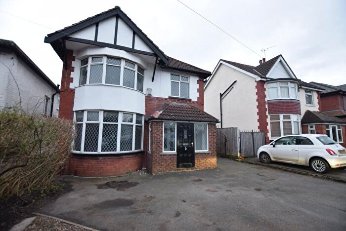 3 Bedroom Detached House To Rent In King Lane, Alwoodley, Leeds, LS17