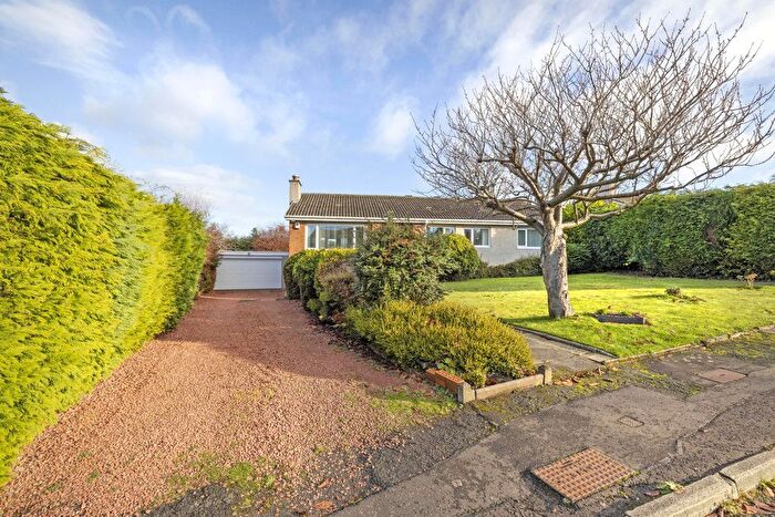 4 Bedroom Flat For Sale In Cherry Tree Grove, Balerno, EH14