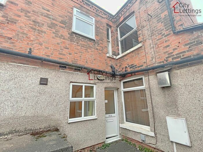 2 Bedroom Flat To Rent In Victoria Road, Netherfield, NG4
