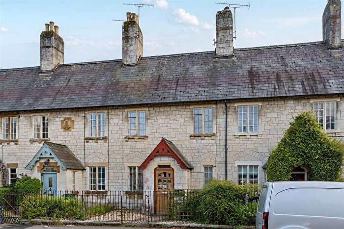 2 Bedroom Terraced House For Sale In High Street, Puddletown, DT2