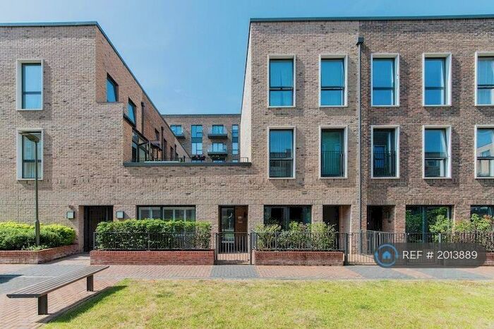 1 Bedroom Flat To Rent In Colindale Gardens, London, NW9