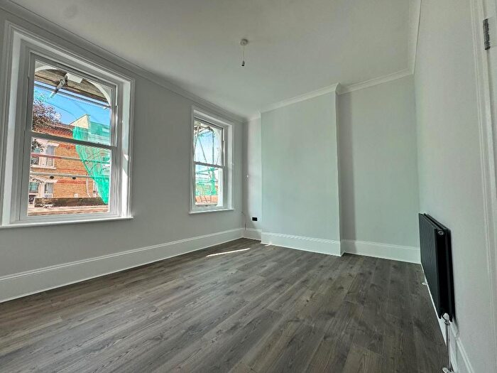 2 Bedroom Maisonette To Rent In Bellenden Road, Peckham, London, SE15