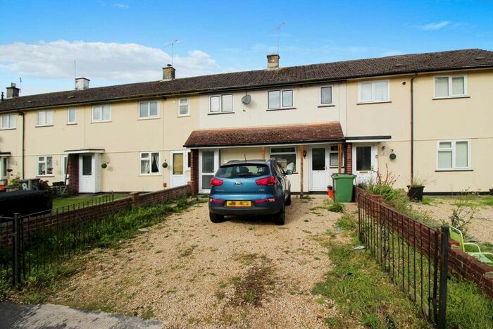 3 Bedroom Property To Rent In Penhill, Swindon, SN2