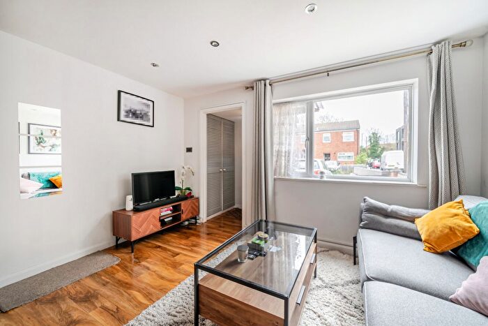 2 Bedroom End Of Terrace House For Sale In Waterfall Road, London, SW19