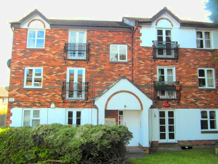 2 Bedroom Flat To Rent In Westmoreland Street, Darlington, DL3