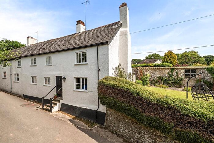 3 Bedroom Semi-Detached House For Sale In The Street, Kilmington, Axminster, EX13