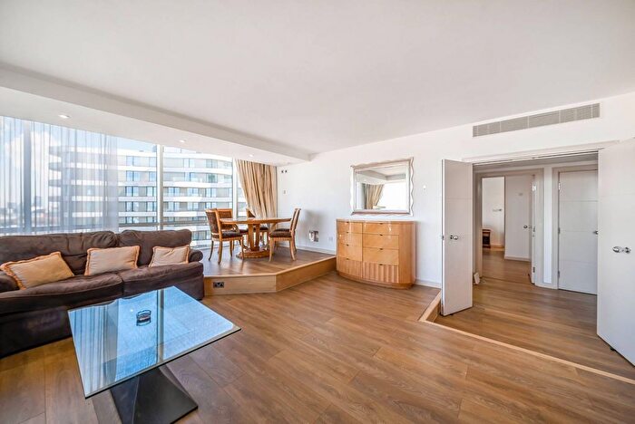 3 Bedroom Flat To Rent In The Panoramic, Westminster, London, SW1V