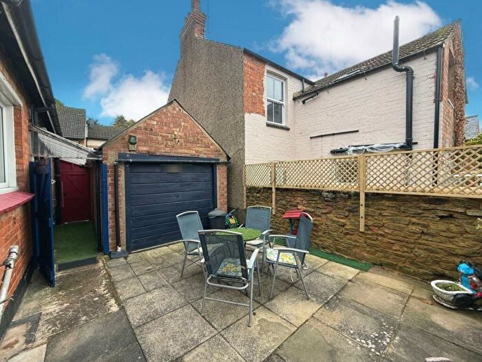 2 Bedroom Semi-Detached Bungalow For Sale In High Street, Kingsthorpe, Northampton, NN2