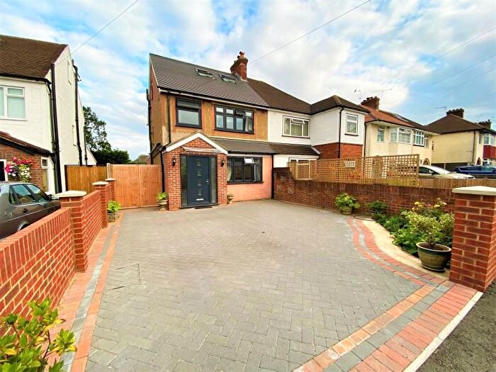 4 Bedroom Semi-Detached House To Rent In New Haw, Addlestone, KT15