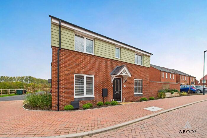 3 Bedroom Detached House For Sale In Hayfield Drive, Stenson Fields, Derby, DE24