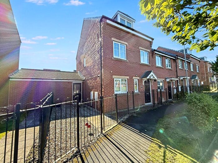 3 Bedroom Town House For Sale In Stuart Walk, Shotton Colliery, Durham, Durham, DH6