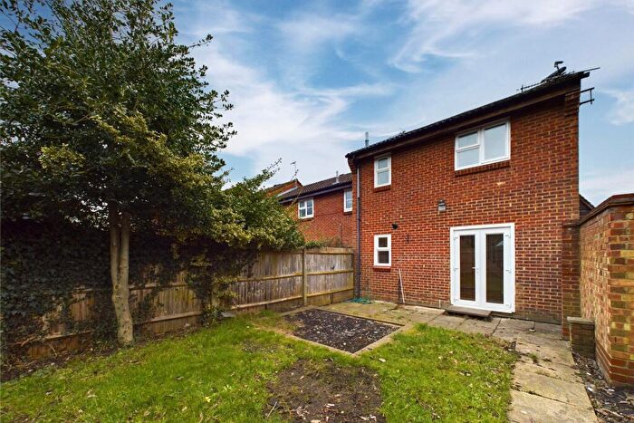 1 Bedroom End Of Terrace House For Sale In Hythe Close, Bracknell, Berkshire, RG12