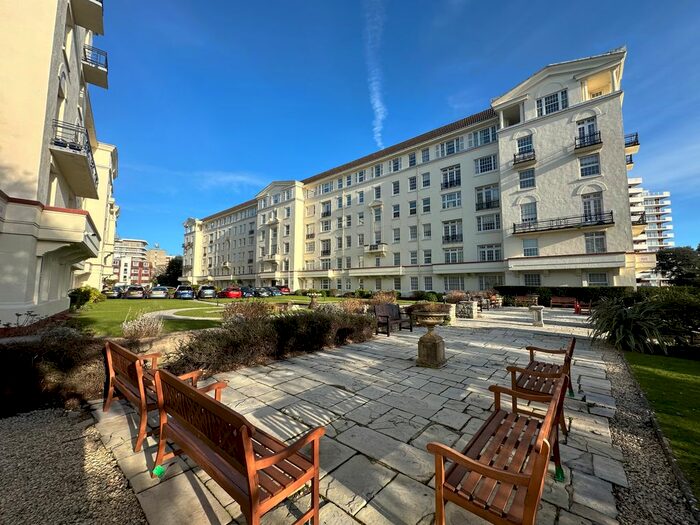 3 Bedroom Flat To Rent In Bath Road, Bournemouth, BH1