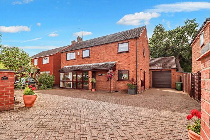 4 Bedroom Detached House To Rent In Field Road, Gaywood, PE30