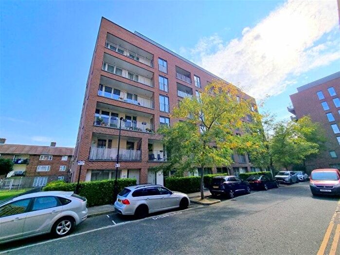 2 Bedroom Flat To Rent In Callisto Court, Hammersley Road, Canning Town, E16