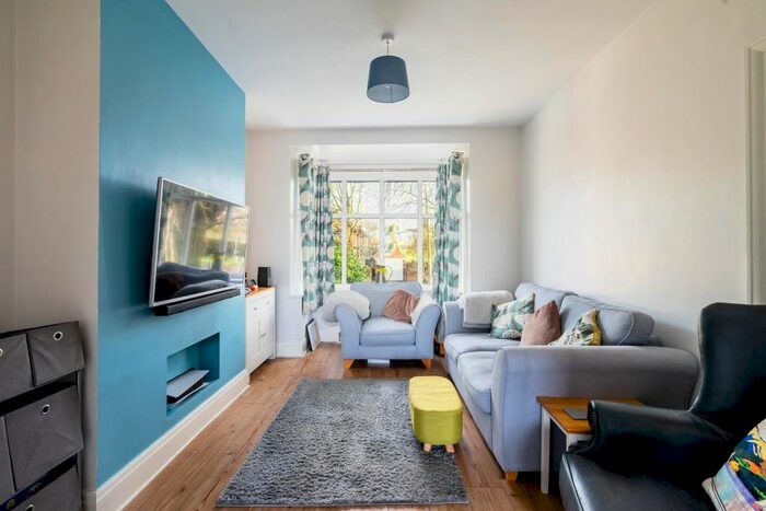 3 Bedroom Terraced House For Sale In Westminster Road, York, YO30