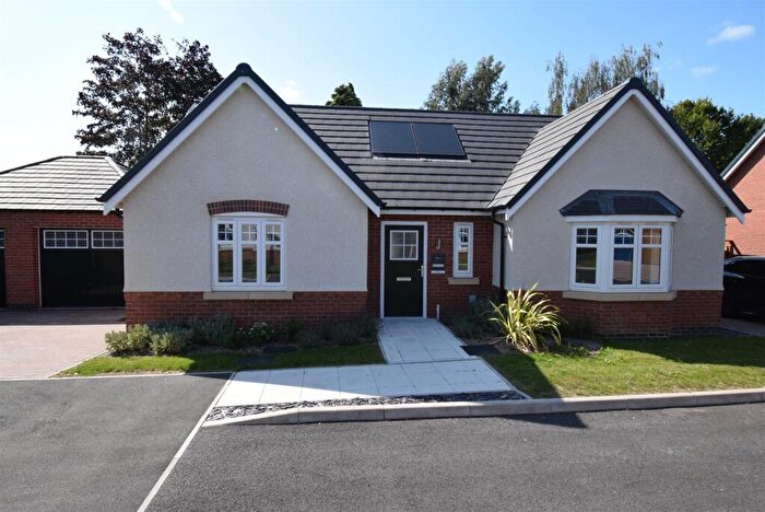 2 Bedroom Bungalow For Sale In Rolleston On Dove, Burton On Trent, DE13