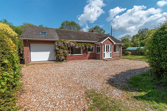 3 Bedroom Bungalow For Sale In The Street, Thursford, NR21