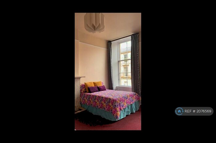 6 Bedroom Flat To Rent In West Princes Street, Glasgow, G4