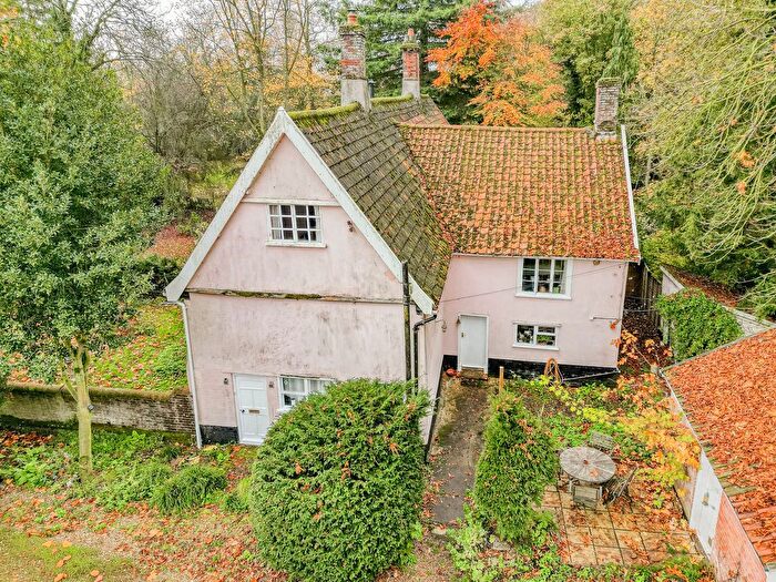 5 Bedroom Semi Detached House For Sale In Algar Road, Bressingham, IP22