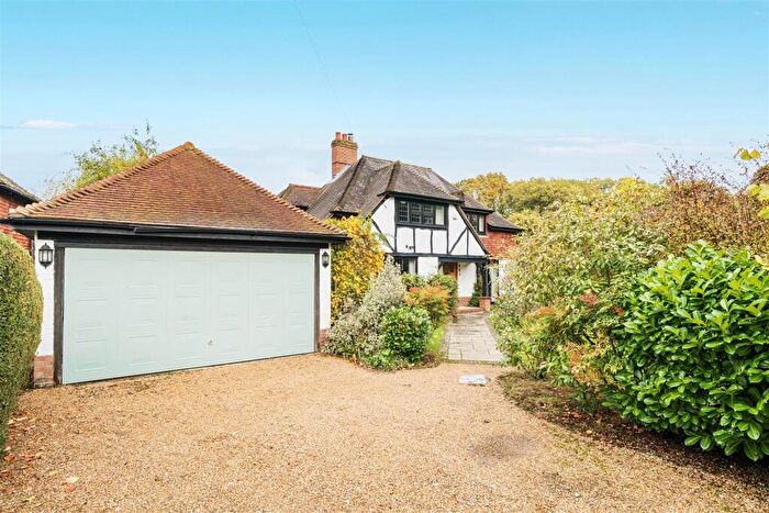 3 Bedroom Detached House For Sale In Glendene Avenue, East Horsley, KT24