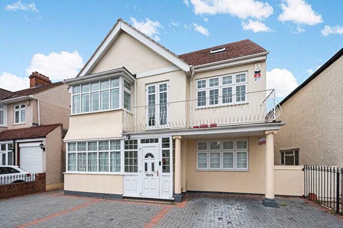 4 Bedroom Detached House For Sale In Forster Road, Beckenham, BR3