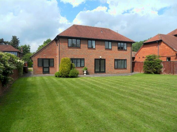 4 Bedroom House To Rent In Greystoke Park, Gosforth, NE3
