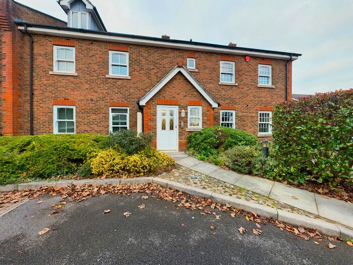 2 Bedroom Flat To Rent In Eastgate Mews, Brighton Road, Horsham RH13