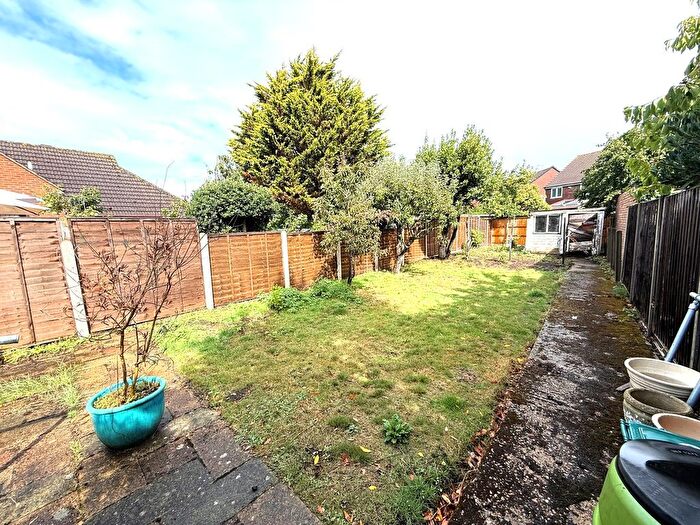 2 Bedroom Semi-detached Bungalow For Sale In Glenfield Road, Ashford, TW15