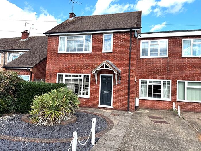 4 Bedroom Semi-detached House For Sale In Spring Rise, Egham, Surrey, TW20