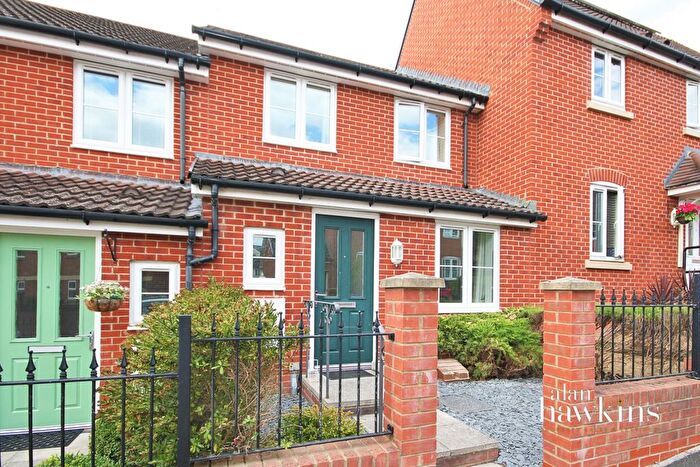 3 Bedroom Terraced House To Rent In Beaufort Avenue, Royal Wootton Bassett, SN4