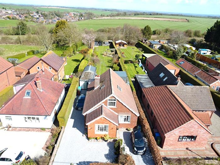 3 Bedroom Detached Bungalow For Sale In New Village Road, Little Weighton, Cottingham, HU20
