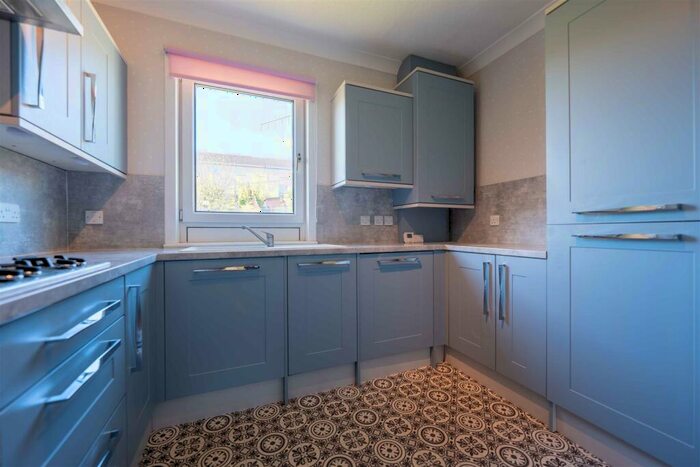 2 Bedroom Flat For Sale In Gray Street, Perth, PH2