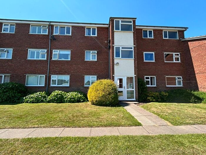 2 Bedroom Property To Rent In Croxton Court, Sutton Coldfield, B74