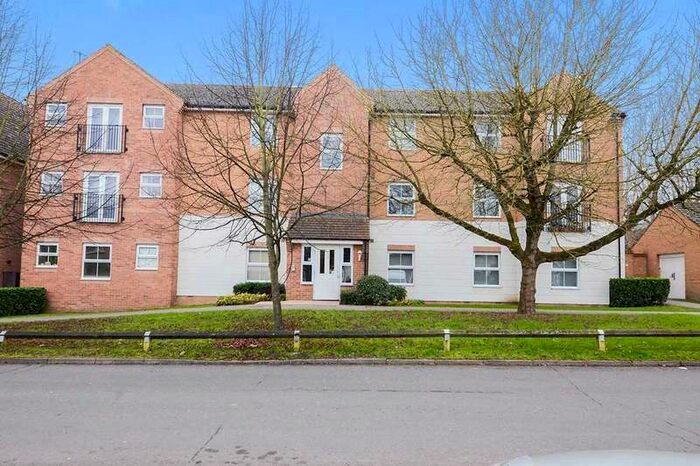 2 Bedroom Apartment To Rent In Harvest End, Watford, Hertfordshire, WD25