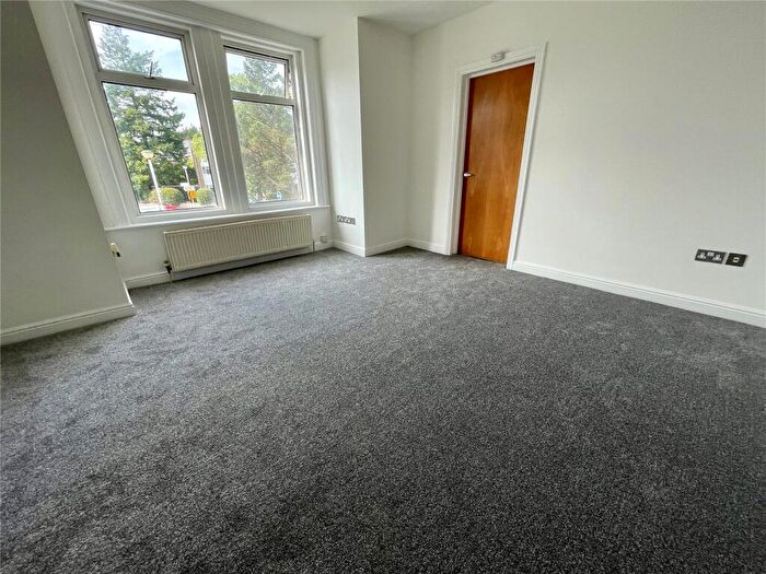 2 Bedroom Apartment To Rent In Alum Chine Road, Bournemouth, Dorset, BH4