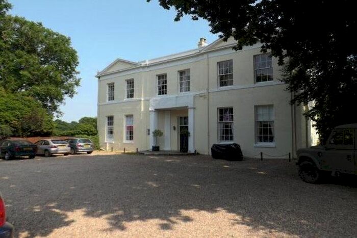 2 Bedroom Flat To Rent In Beechwood House, Southampton, SO40
