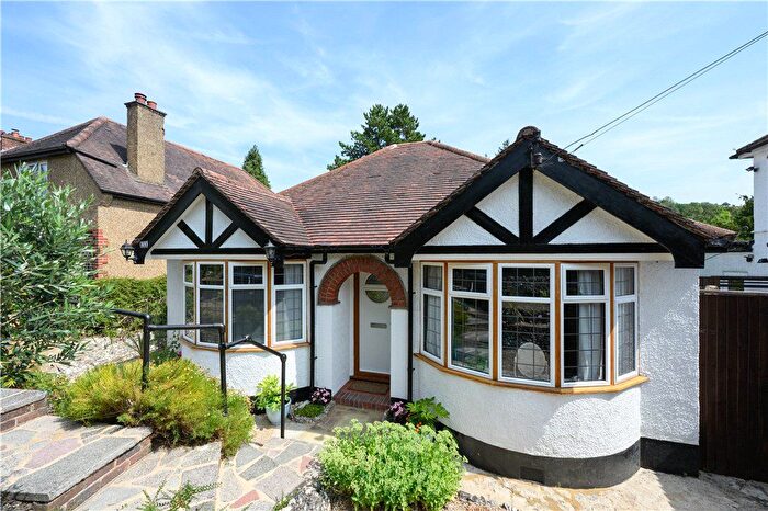 2 Bedroom Bungalow For Sale In Valley Road, Kenley, CR8