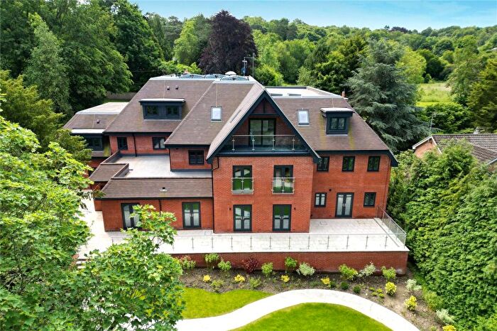 2 Bedroom Apartment For Sale In Green Hedges, Westerham Road, Oxted, Surrey, RH8