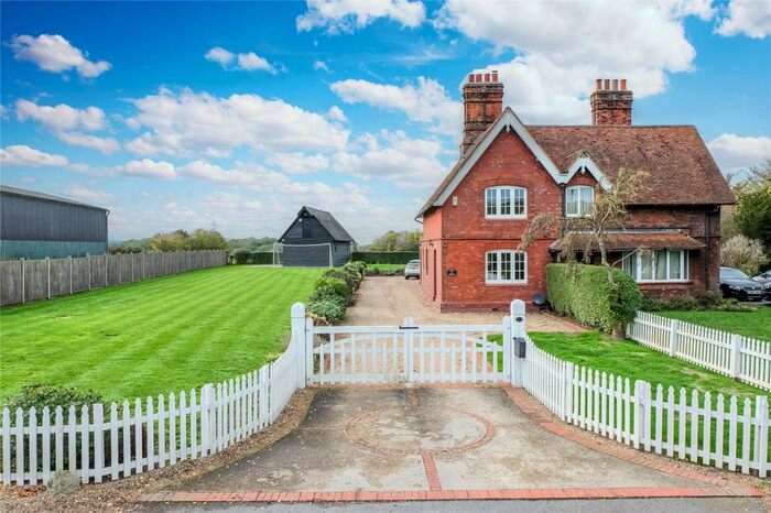 2 Bedroom Semi-Detached House For Sale In Thong Lane, Shorne, Gravesend, Kent, DA12