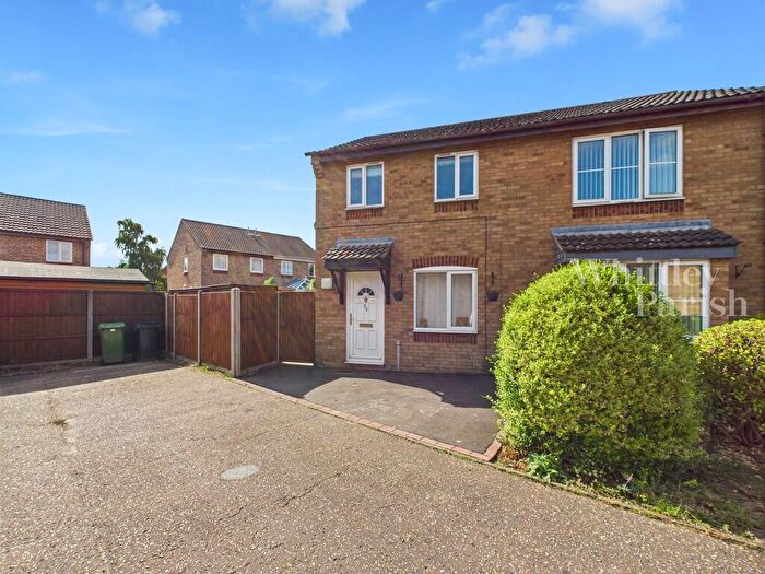 2 Bedroom Semi-Detached House To Rent In Suffield Close, Long Stratton, NR15