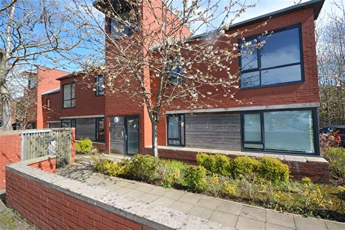 1 Bedroom Flat To Rent In Ladybridge Road, Cheadle Hulme, Cheadle, SK8