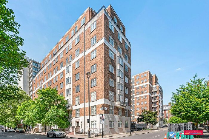 3 Bedroom Flat For Sale In George Street, Marylebone, London, W1H