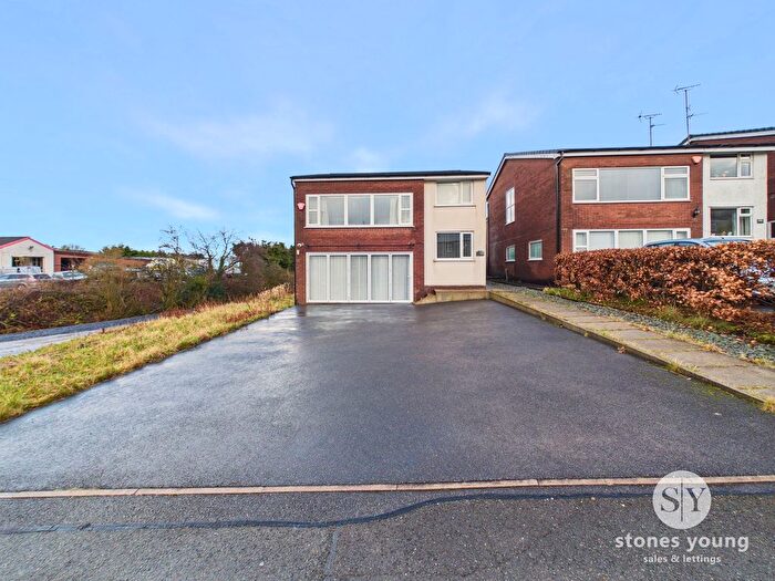 4 Bedroom Detached House For Sale In Lammack Road, Blackburn, BB1