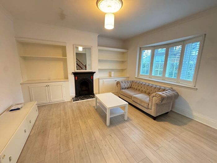 4 Bedroom Terraced House To Rent In Carrington Road, Richmond, TW10